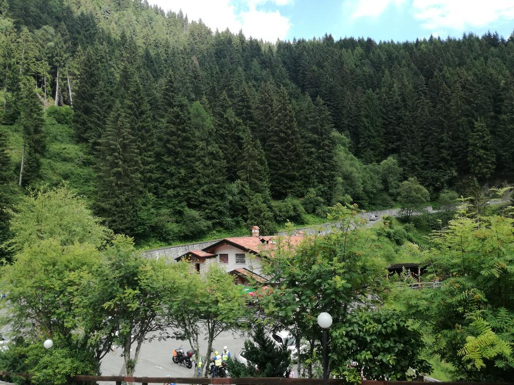 Gasthaus Agriturismo Cornei Da Nadia Collio Exterior foto