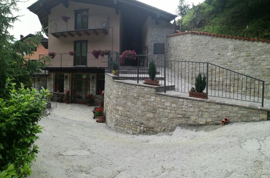 Gasthaus Agriturismo Cornei Da Nadia Collio Exterior foto